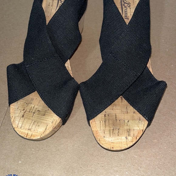 Women’s Lucky Brand Wedges - Picture 5 of 10